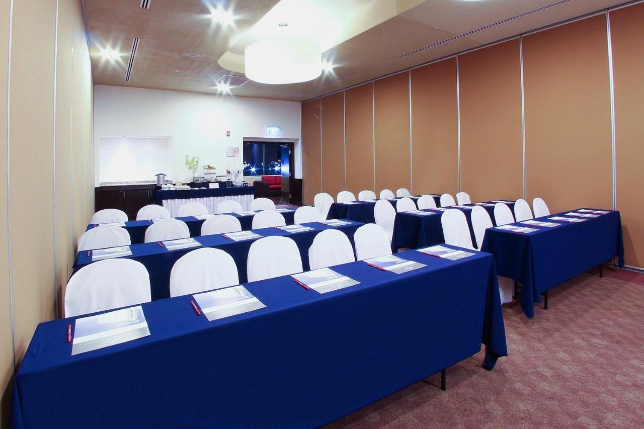 Fiesta Inn Express Дуранго Екстериор снимка
