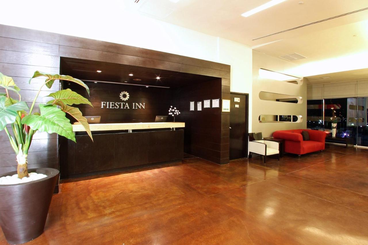 Fiesta Inn Express Дуранго Екстериор снимка