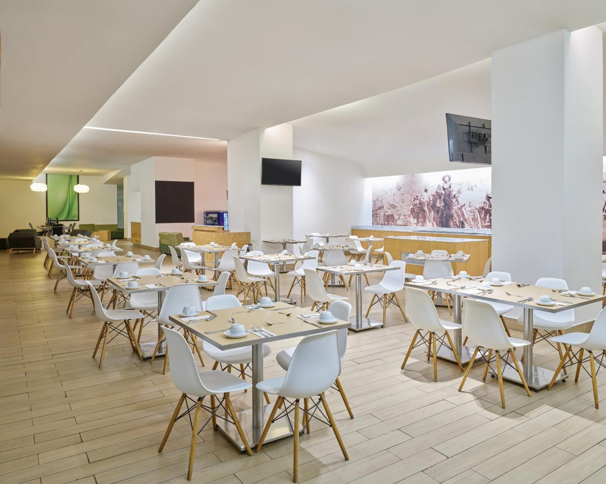 Fiesta Inn Express Дуранго Екстериор снимка