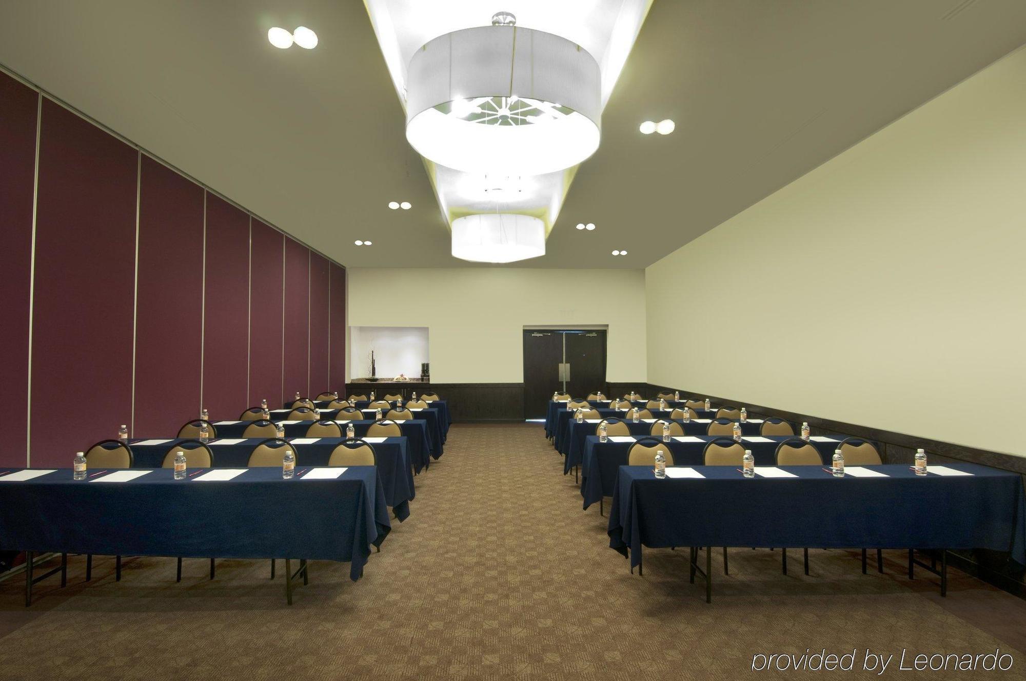 Fiesta Inn Express Дуранго Съоръжения снимка